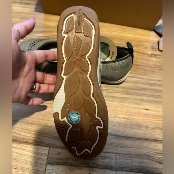 Jambu Eco Design - Picture 4 of 4